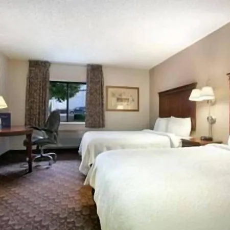 Baymont By Wyndham Sioux Falls-3